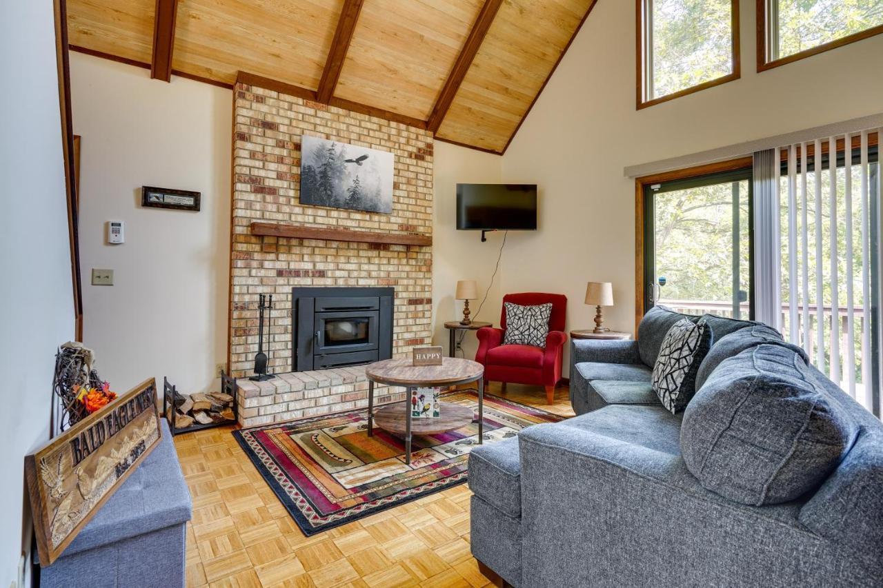 Howard Cabin Rental About 3 Mi To Apple Valley Lake! Mount Vernon Exterior photo
